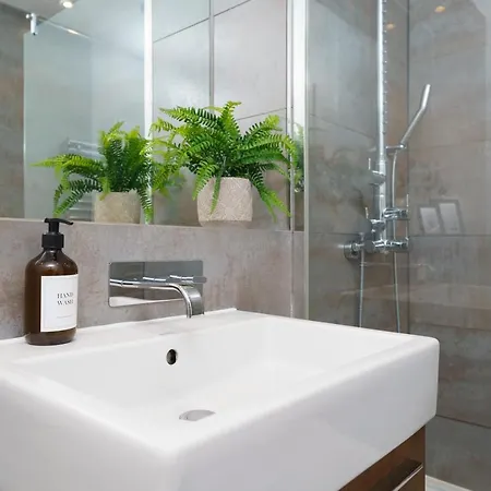 Trafalgar Sq 1 Bedr, 3 Beds Sleeps 6 London Exterior photo