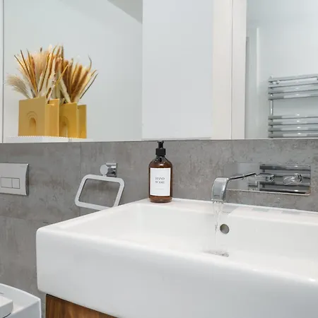 Trafalgar Sq 1 Bedr, 3 Beds Sleeps 6 London Exterior photo