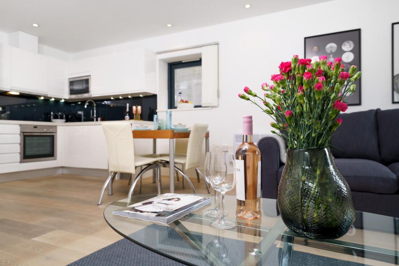 Trafalgar Sq 1 Bedr, 3 Beds Sleeps 6 * Лондон