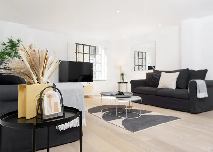Trafalgar Sq 1 Bedr, 3 Beds Sleeps 6
